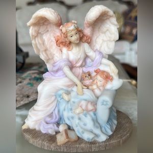 Seraphim Classics "Angels to watch over me"